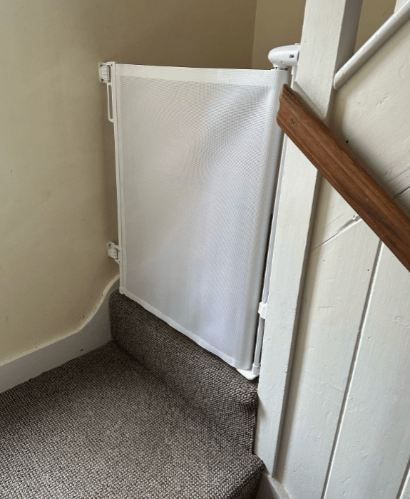 Stair gate for safety